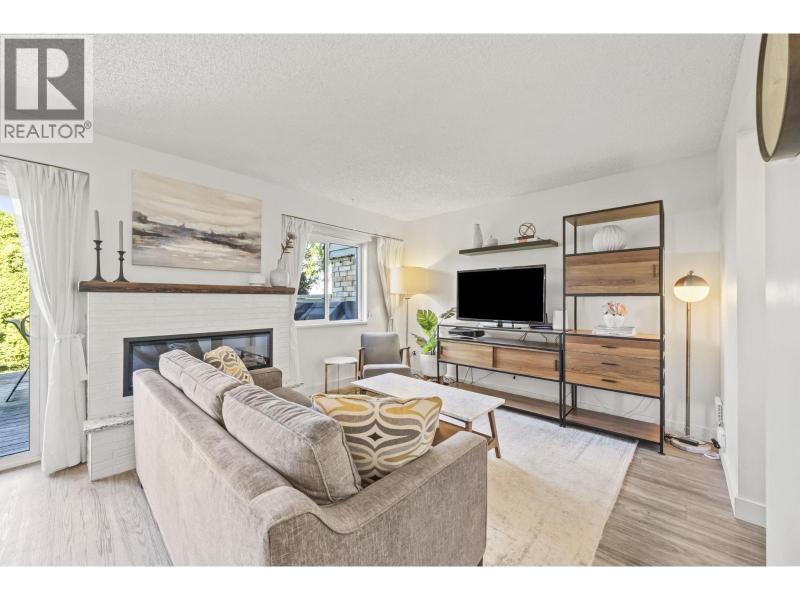 171 3031 Williams Road Property Photo 7