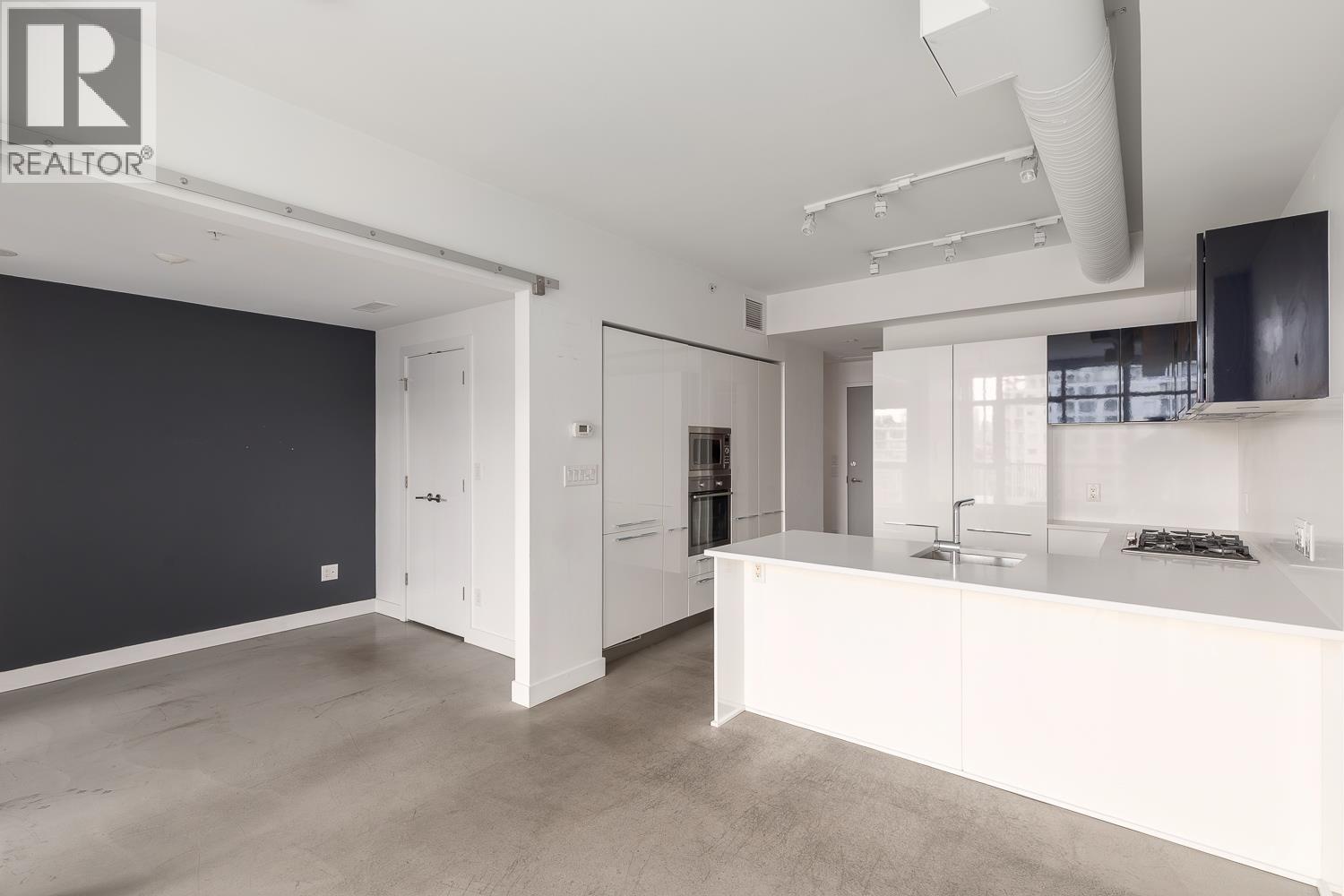 1505 108 E 1st Avenue Property Photo 5
