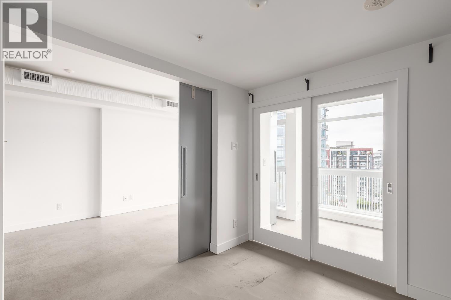1505 108 E 1st Avenue Property Photo 10