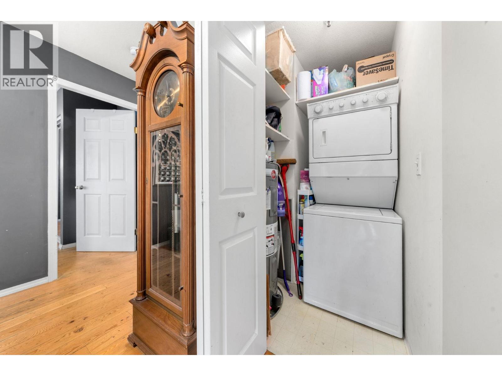 115 128 W 8th Street Property Photo 13