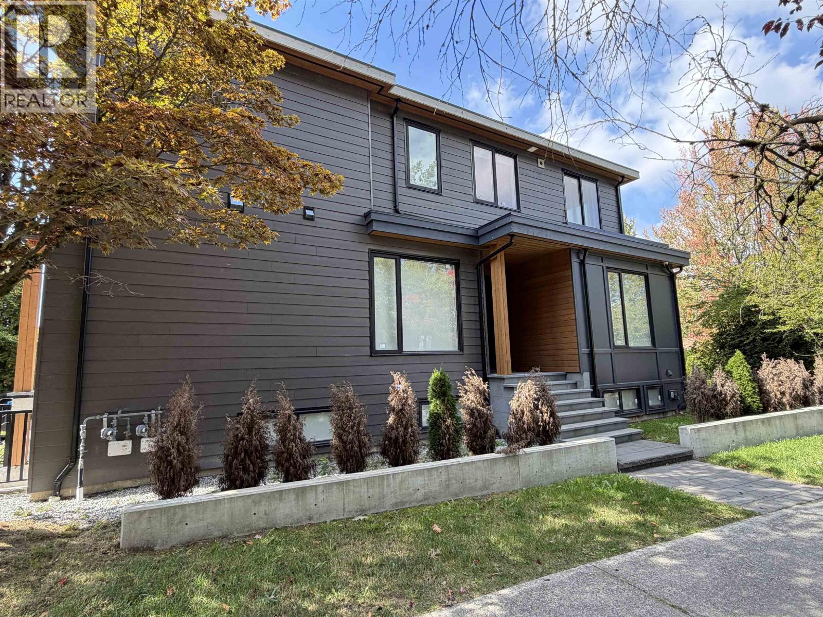 4121 Valley Drive Property Photo 4