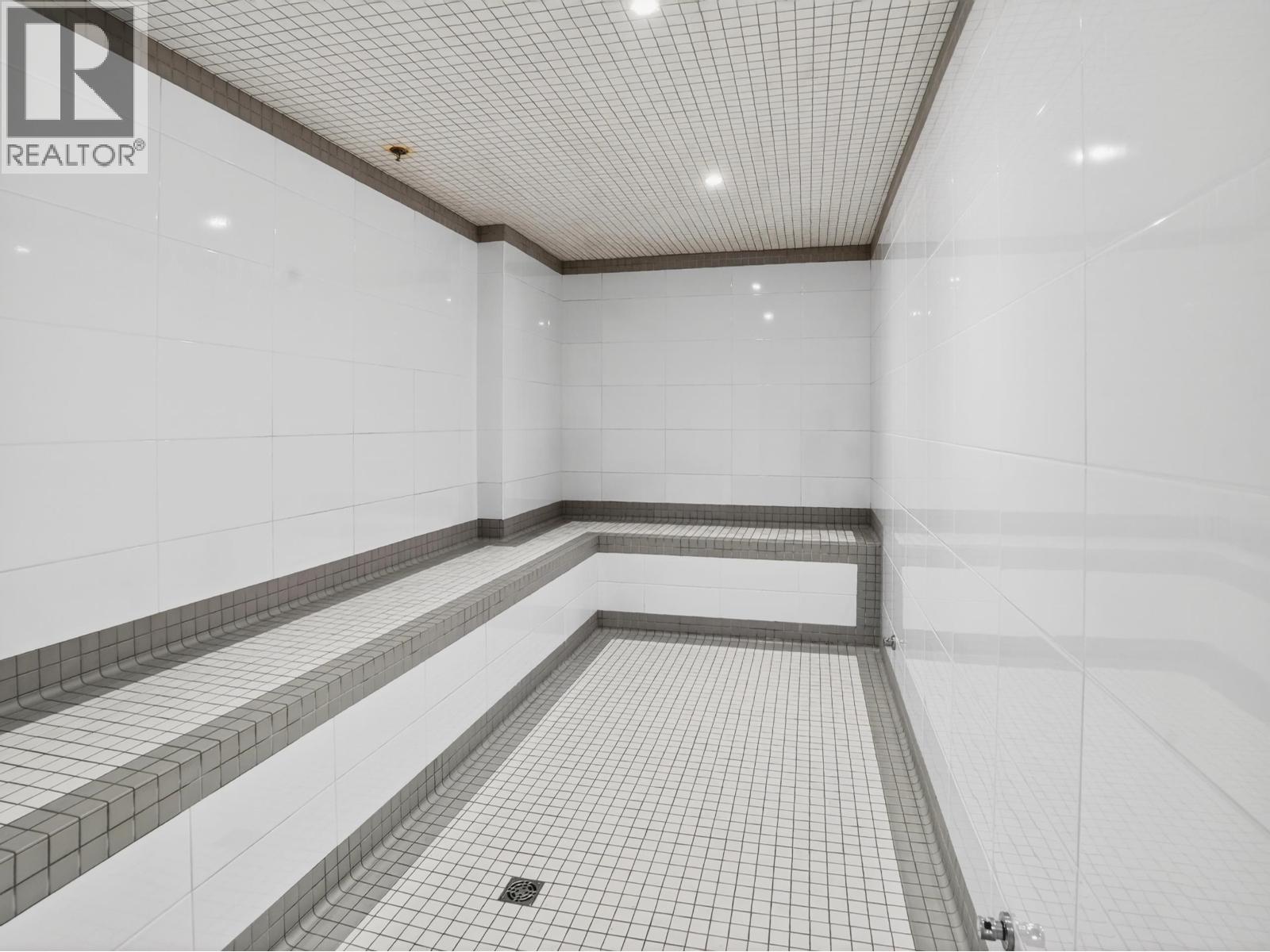 902 1210 E 27th Street Property Photo 27