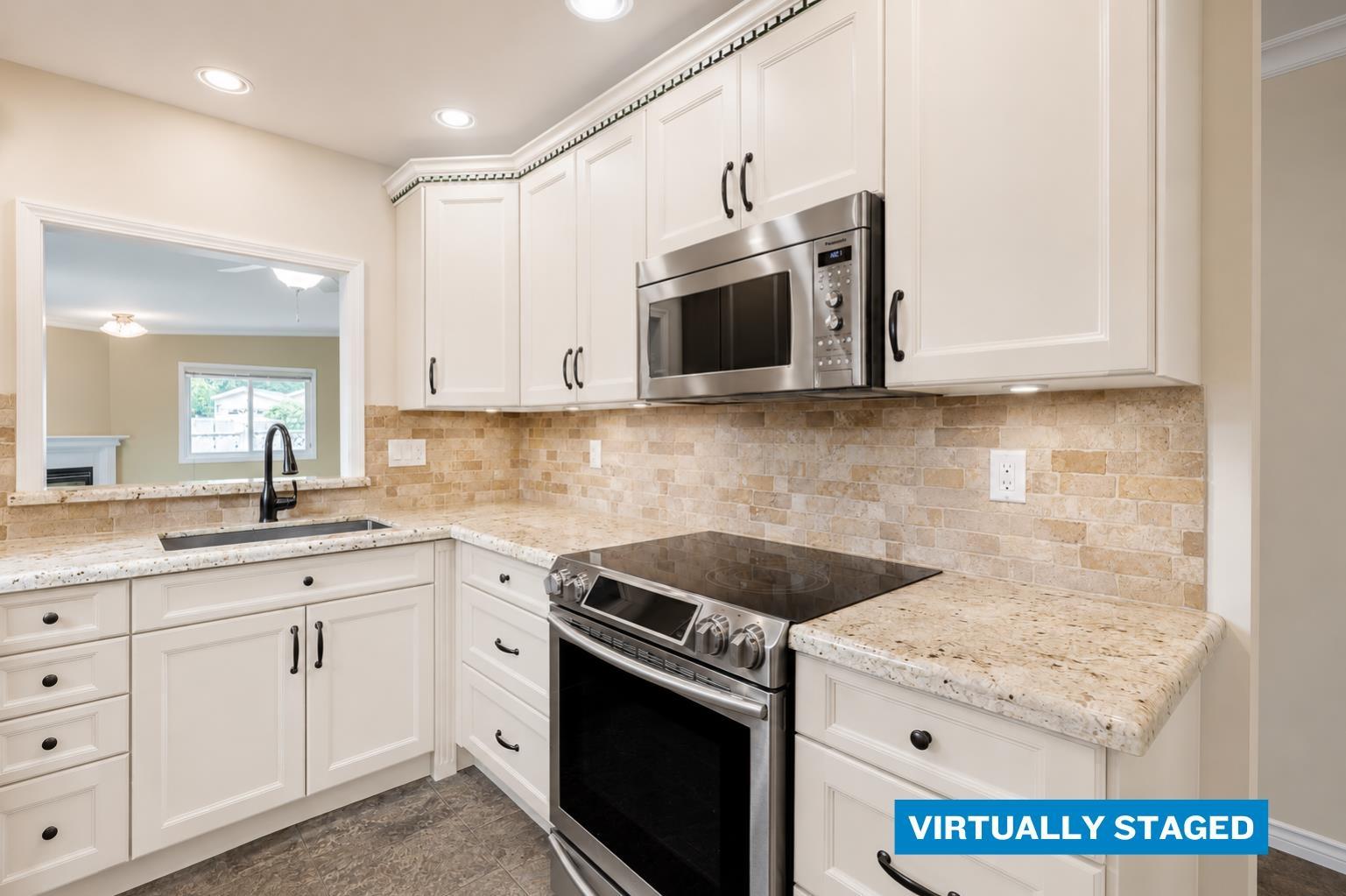 64 1400 164 Street Property Photo 10