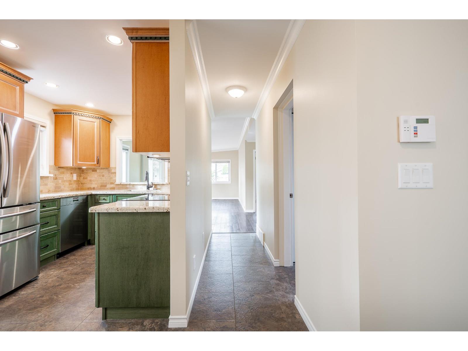 64 1400 164 Street Property Photo 14