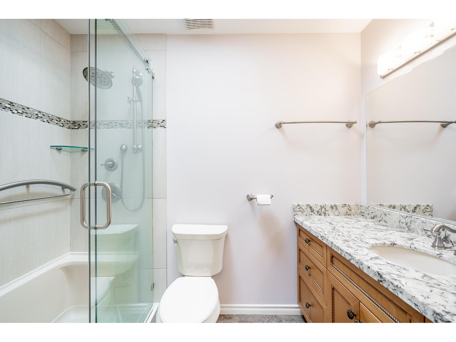 64 1400 164 Street Property Photo 17