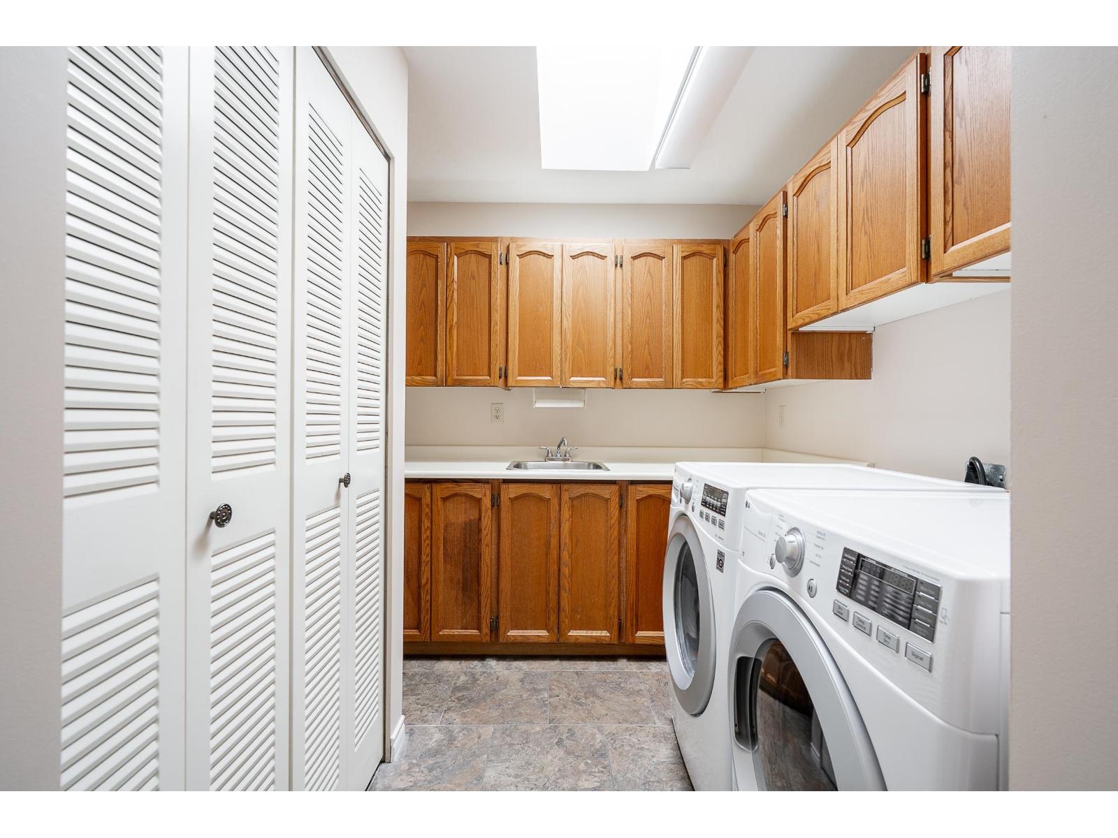 64 1400 164 Street Property Photo 20