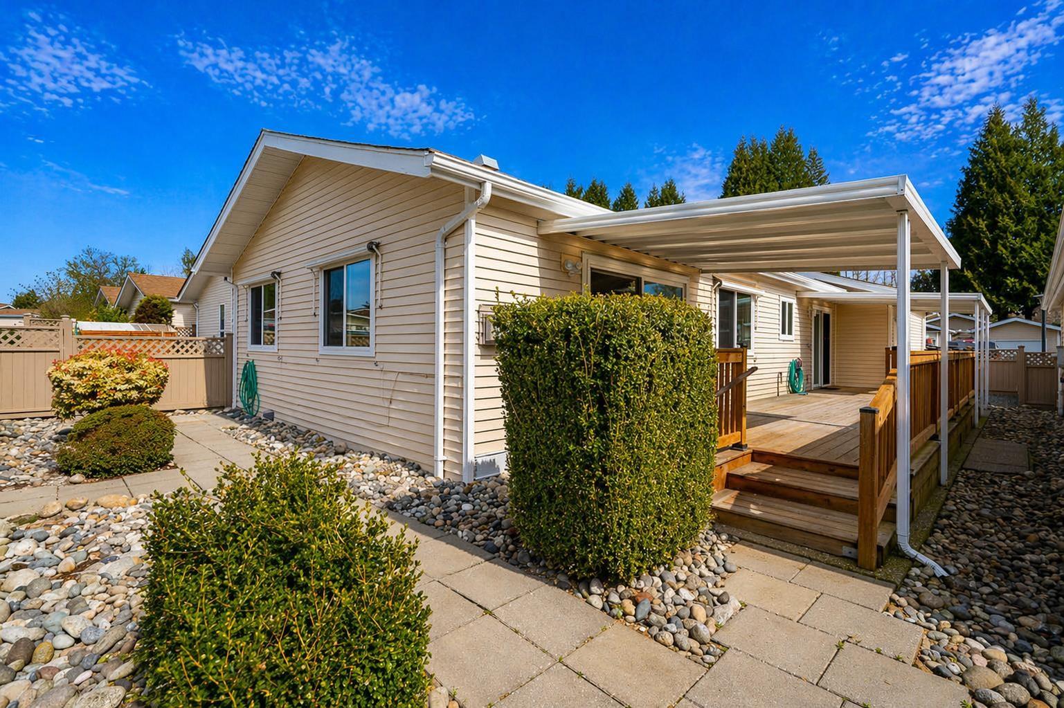 64 1400 164 Street Property Photo 23