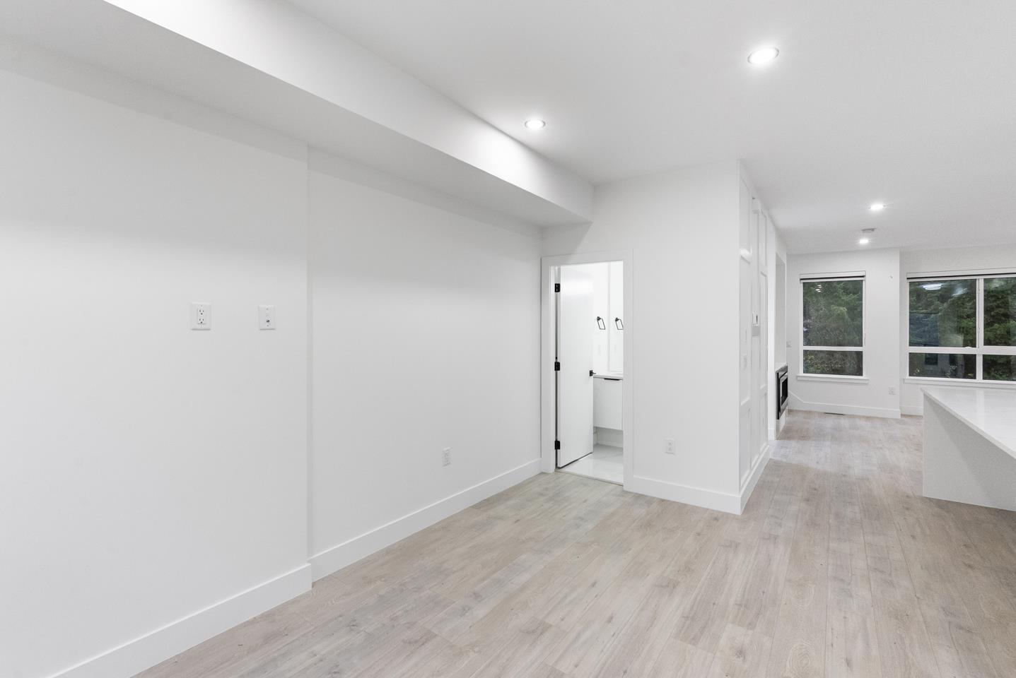 34 13895 64 Avenue Property Photo 12