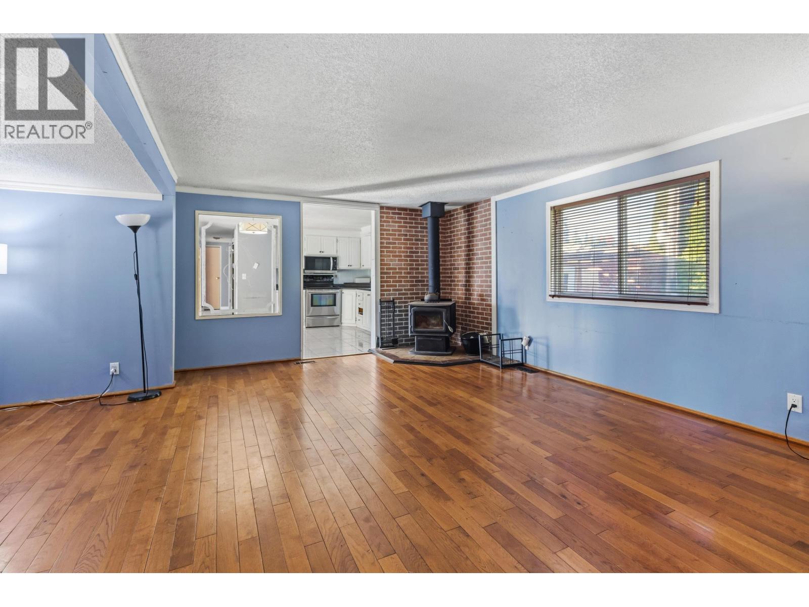 7139 Glenview Drive Property Photo 11
