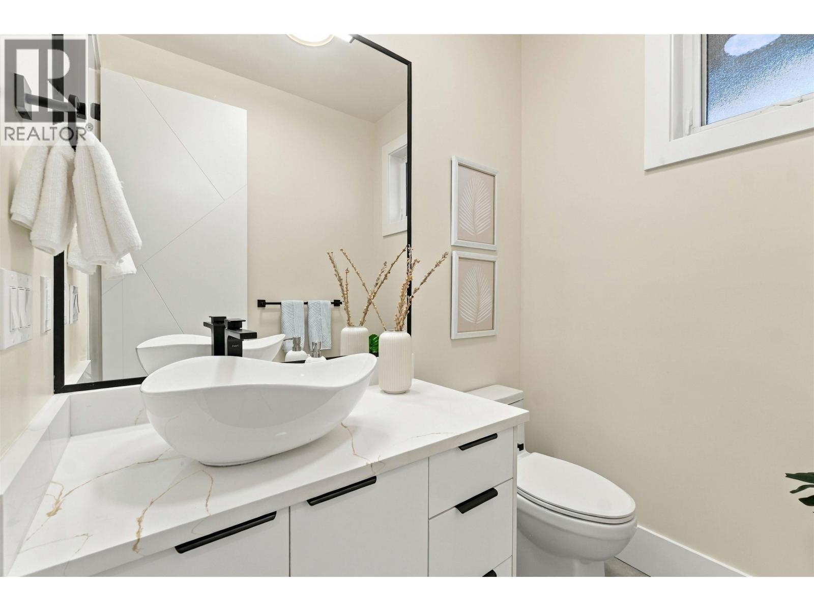 102 1026 Stewart Avenue Property Photo 15