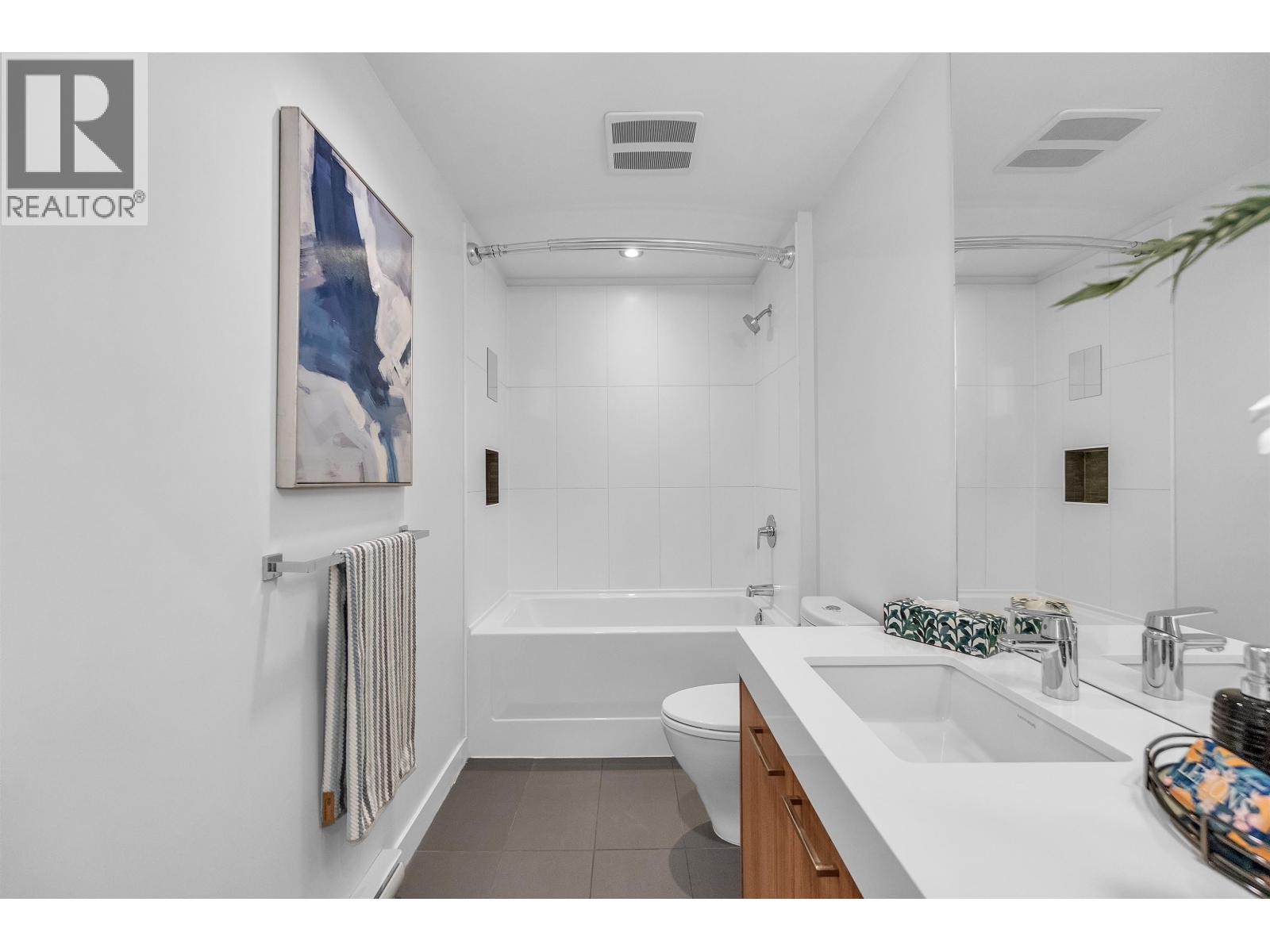 107 608 Como Lake Avenue Property Photo 16