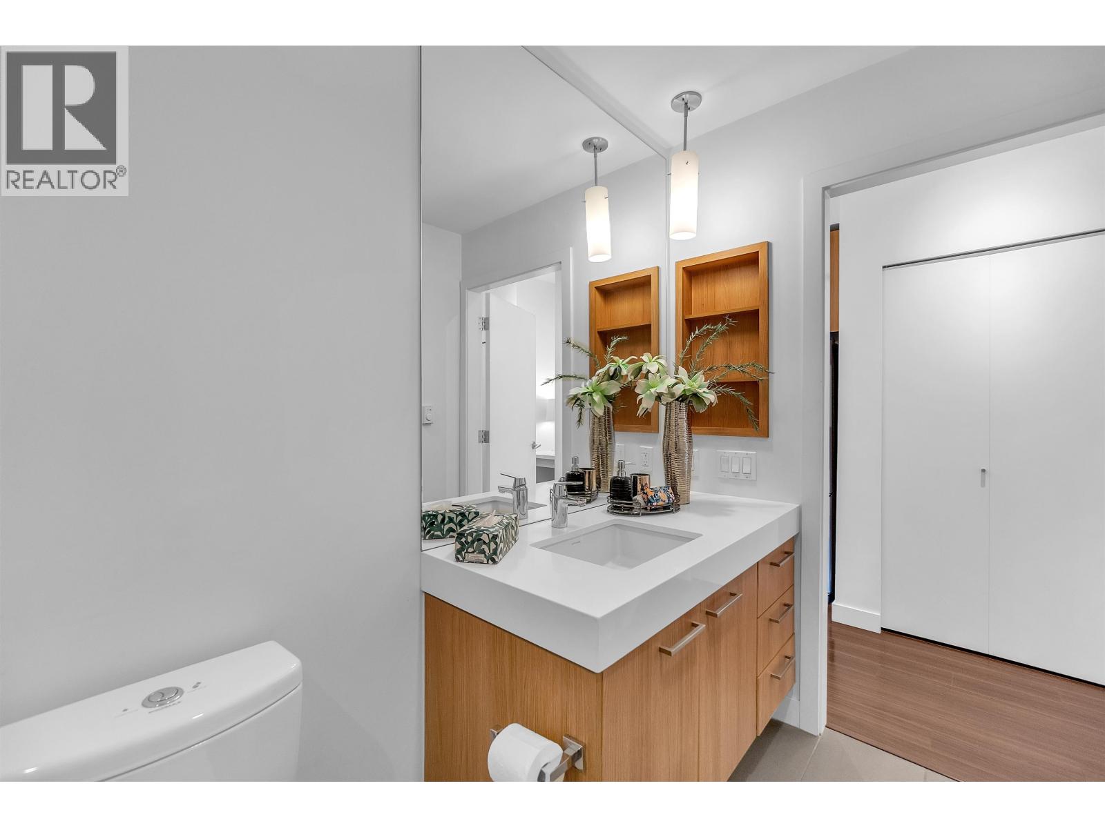 107 608 Como Lake Avenue Property Photo 18
