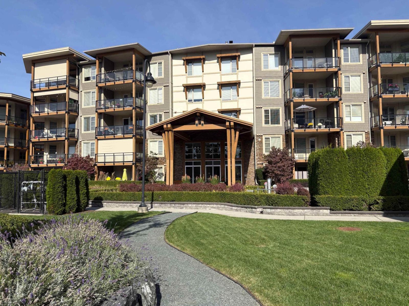 45750 KEITH WILSON Road #203 Property Photo 1