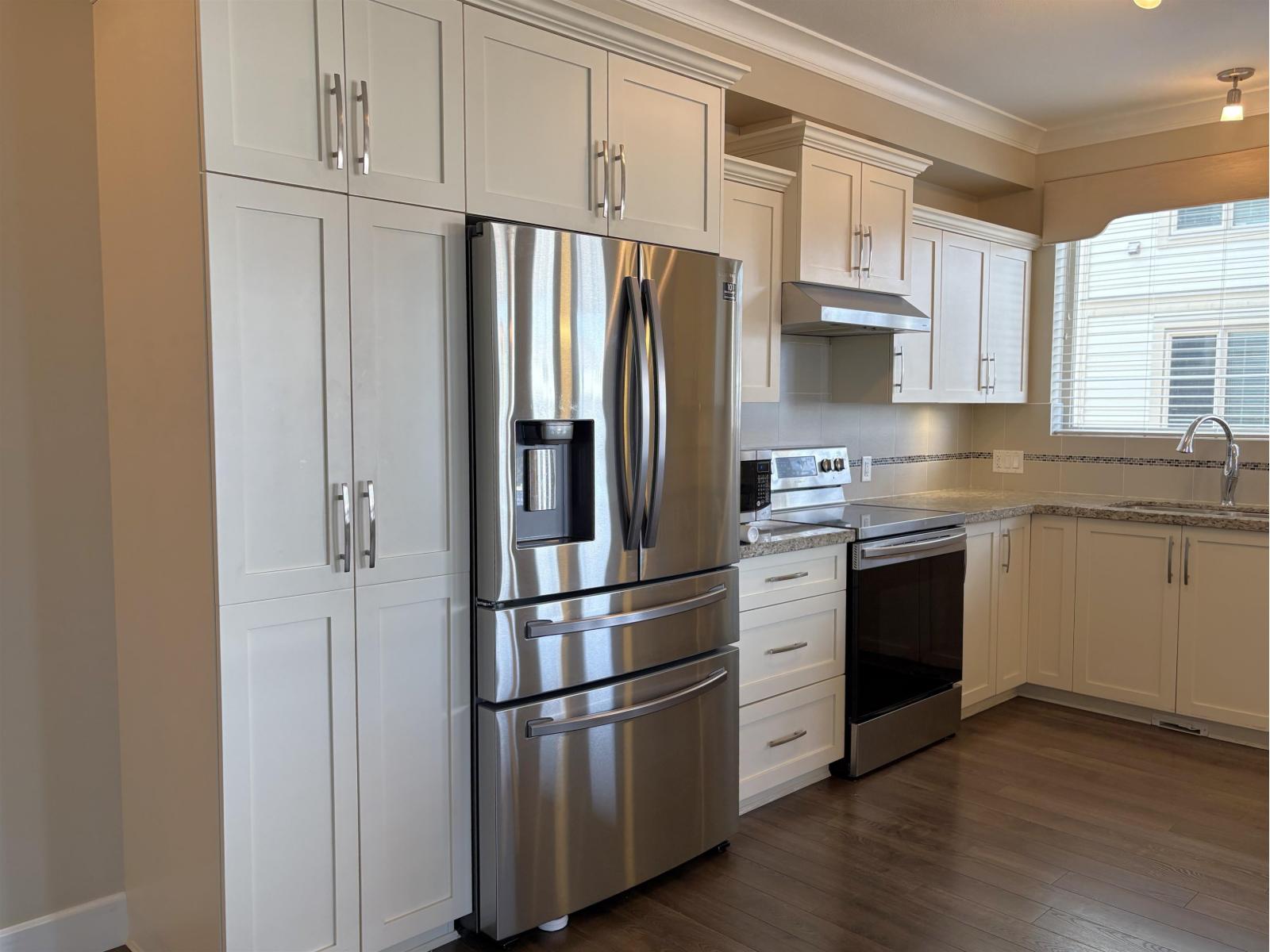 45750 Keith Wilson Road #203 Property Photo 9