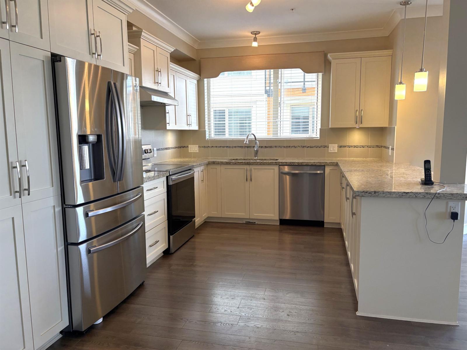 45750 Keith Wilson Road #203 Property Photo 13