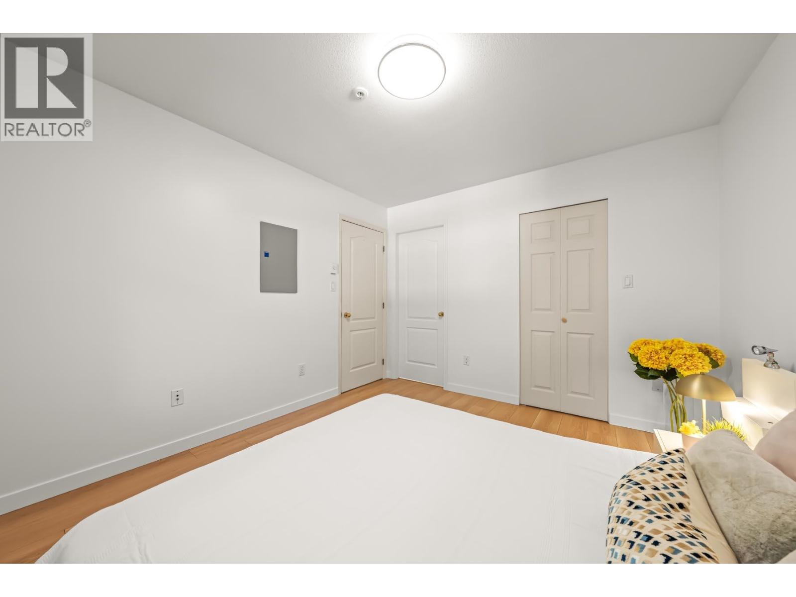 205 5900 Dover Crescent Property Photo 10