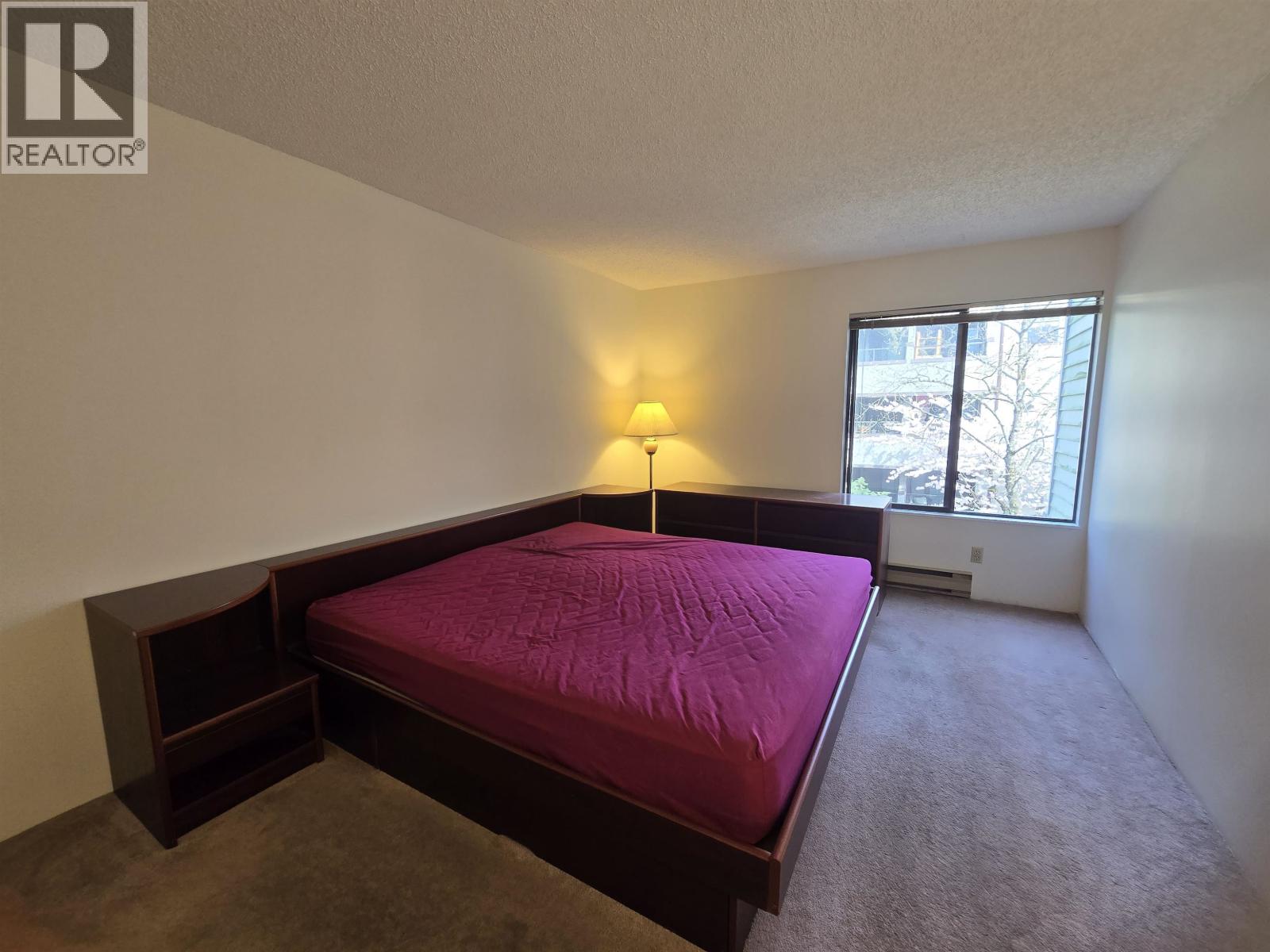 216 8400 Ackroyd Road Property Photo 4