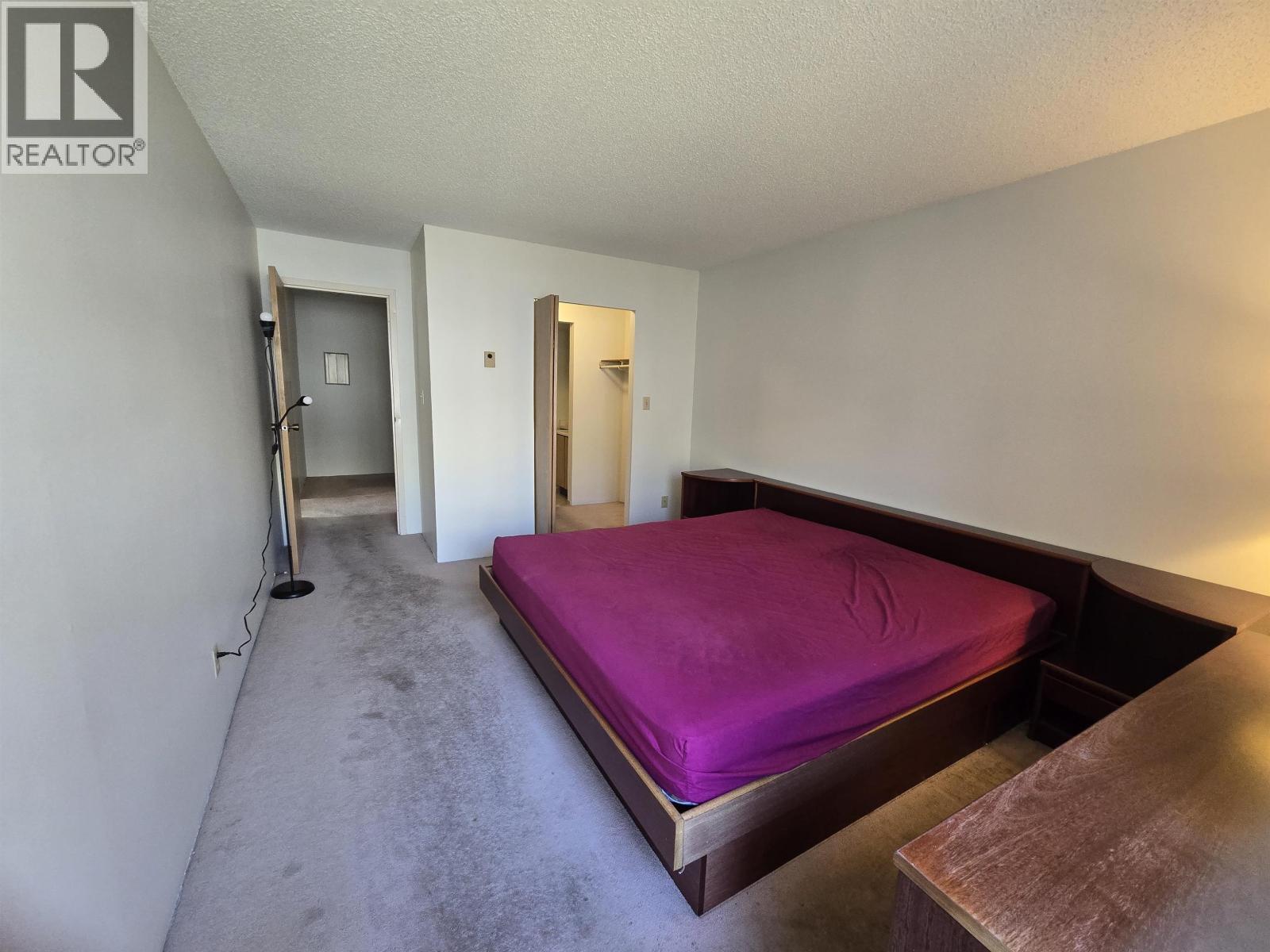 216 8400 Ackroyd Road Property Photo 15
