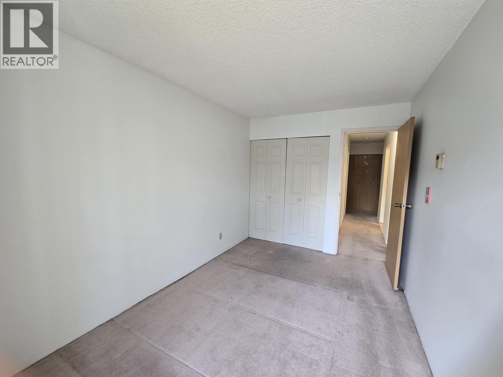 216 8400 Ackroyd Road Property Photo 18