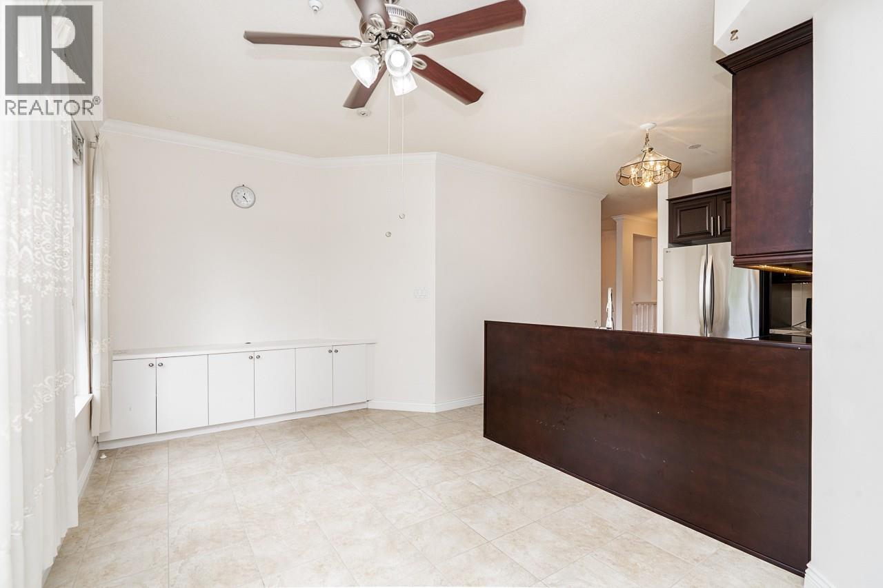 312 3098 Guildford Way Property Photo 10