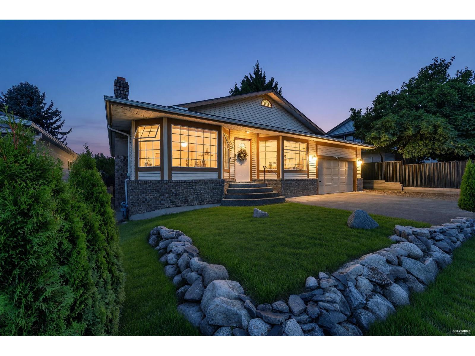 1267 Finlay Street Property Photo 2