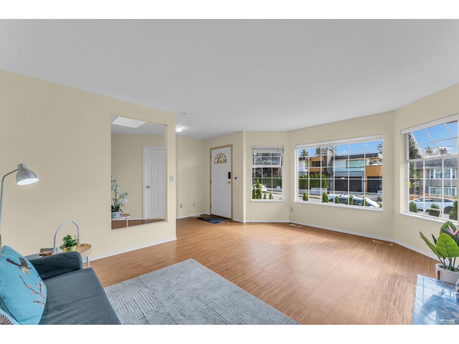1267 Finlay Street Property Photo 6