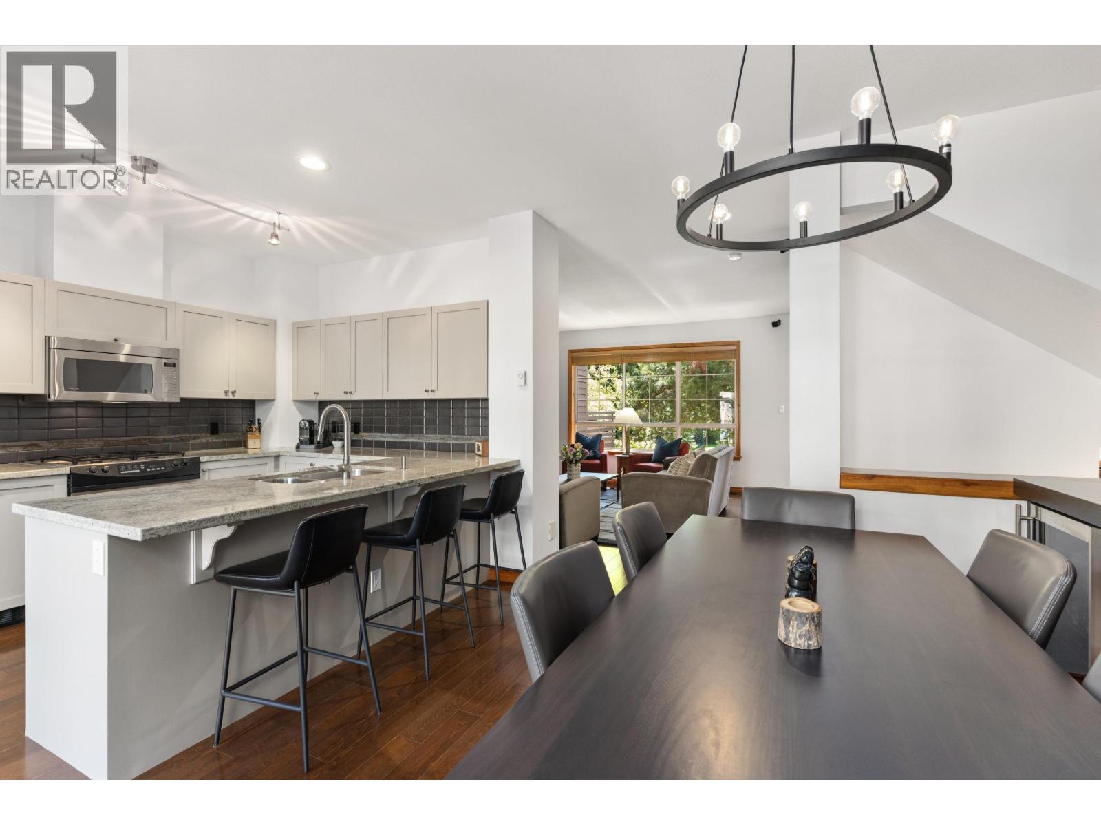 21 8030 Nicklaus North Boulevard Property Photo 3