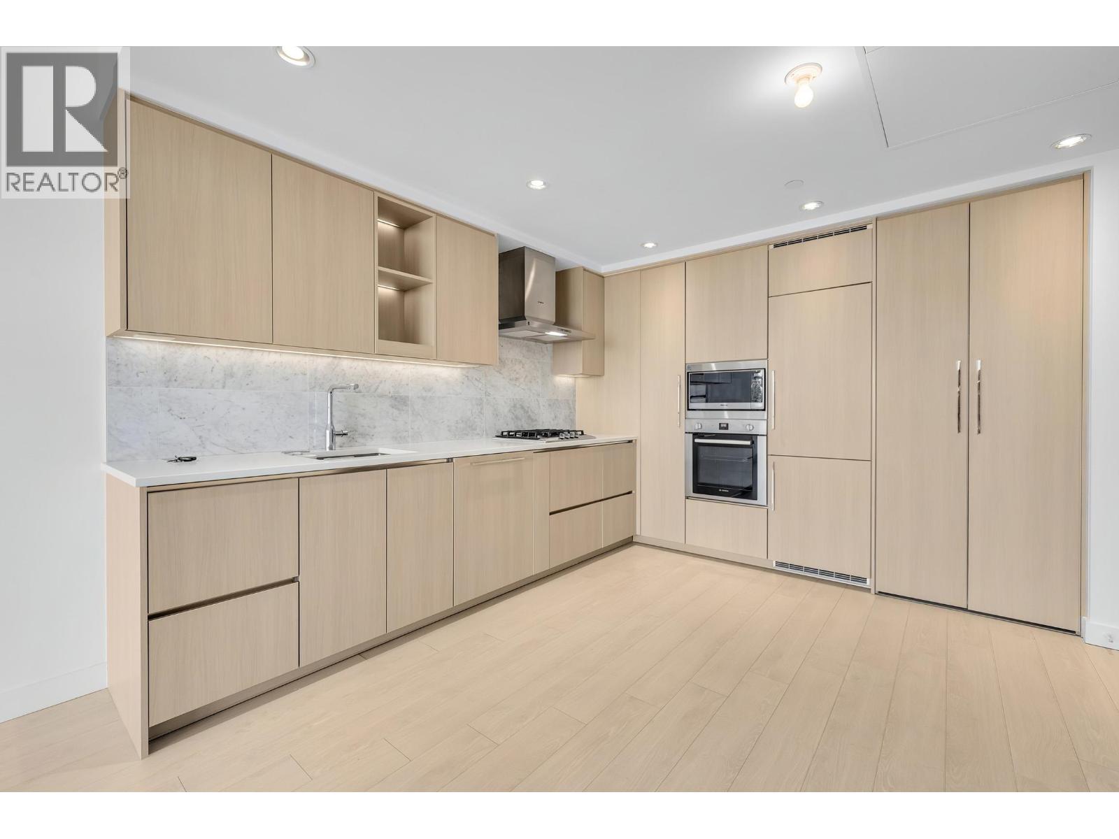 4205 4720 Lougheed Highway Property Photo 11