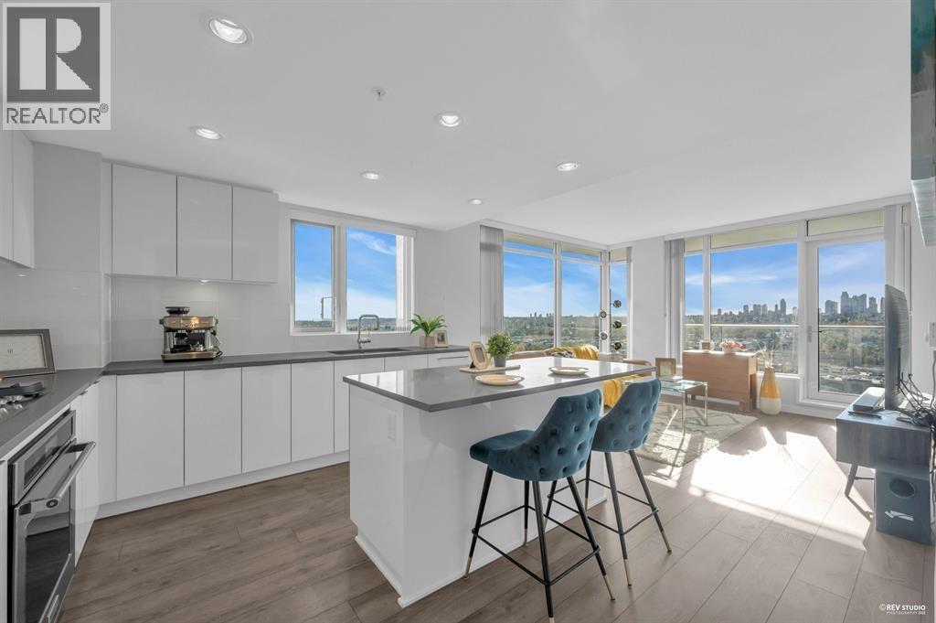 3301 2388 MADISON AVENUE Property Photo 1