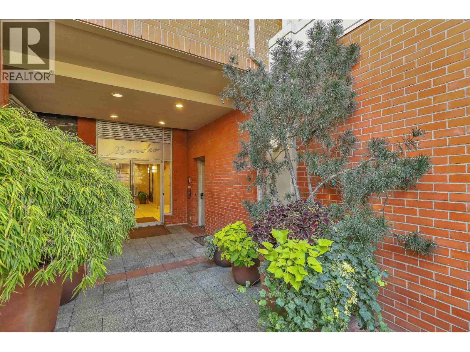 206 3811 Hastings Street Property Photo 4