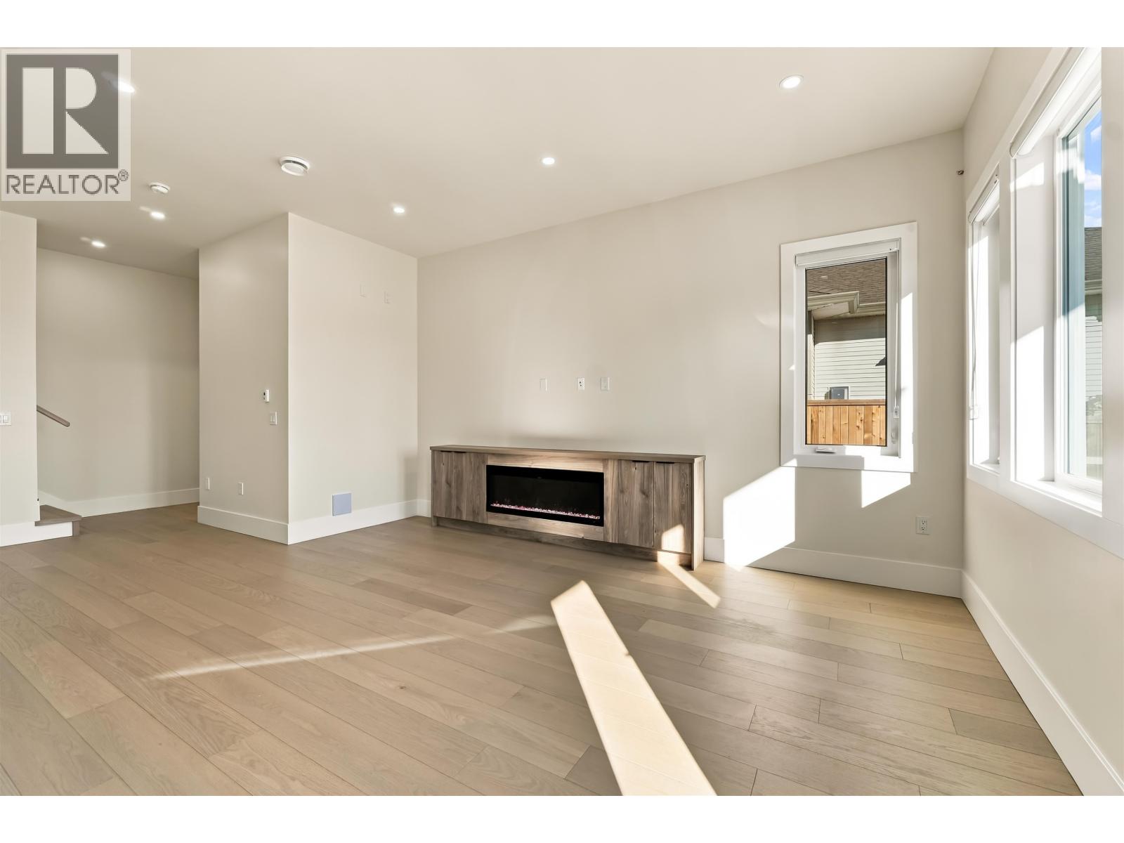 104 1026 Stewart Avenue Property Photo 6