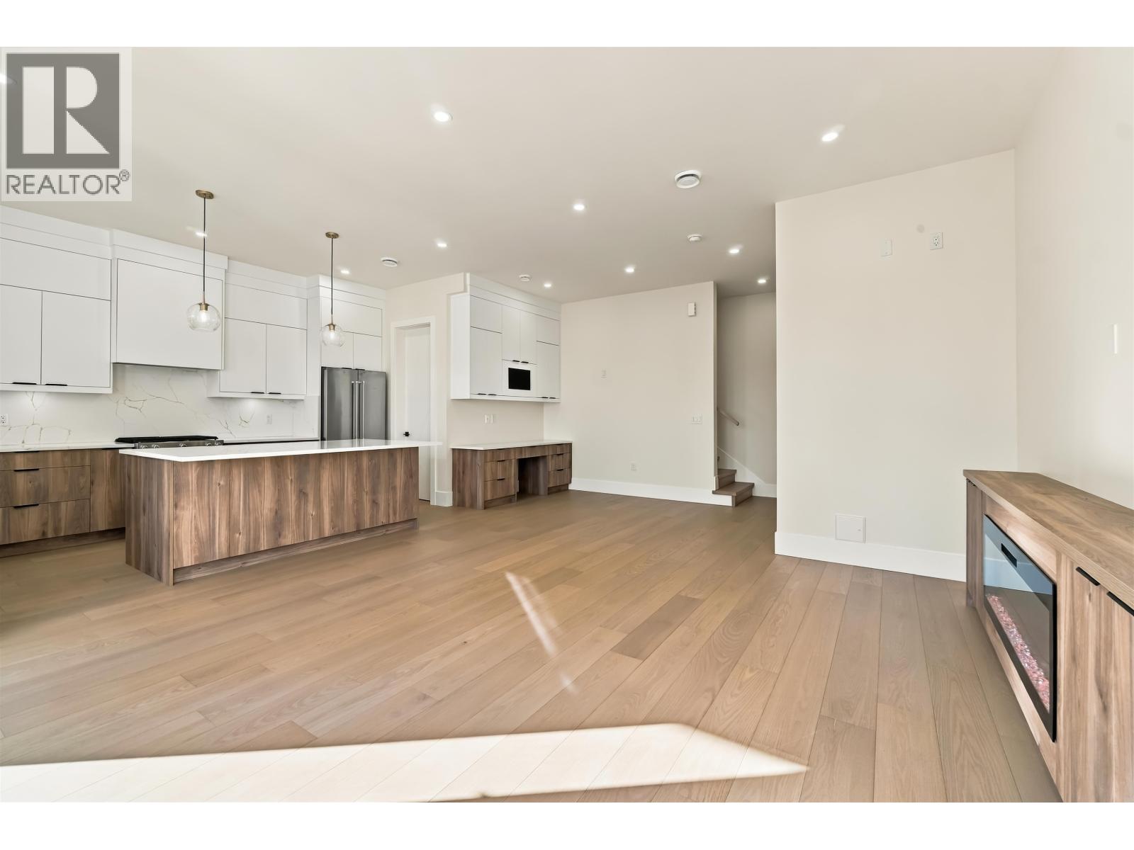 104 1026 Stewart Avenue Property Photo 9