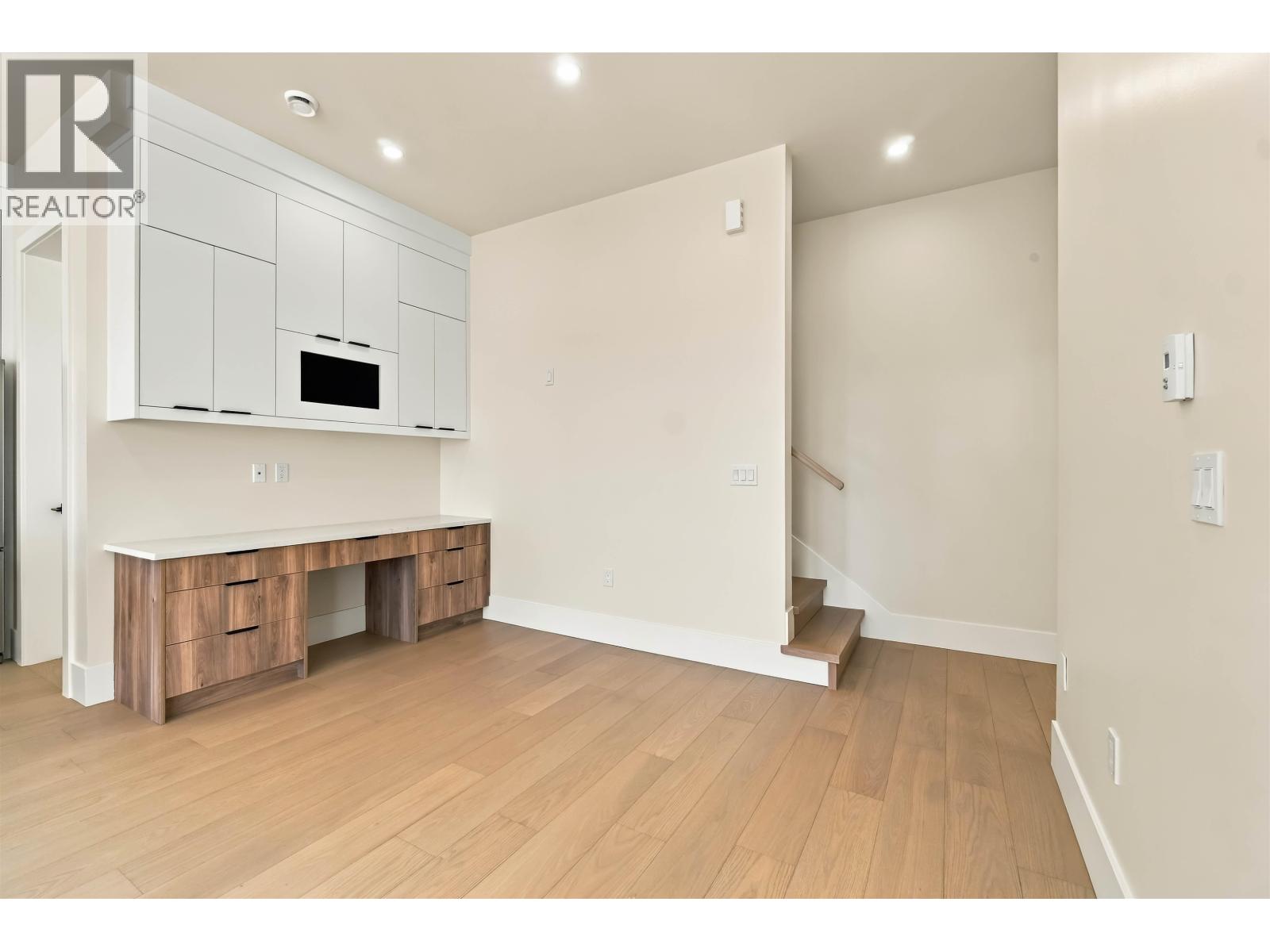104 1026 Stewart Avenue Property Photo 11
