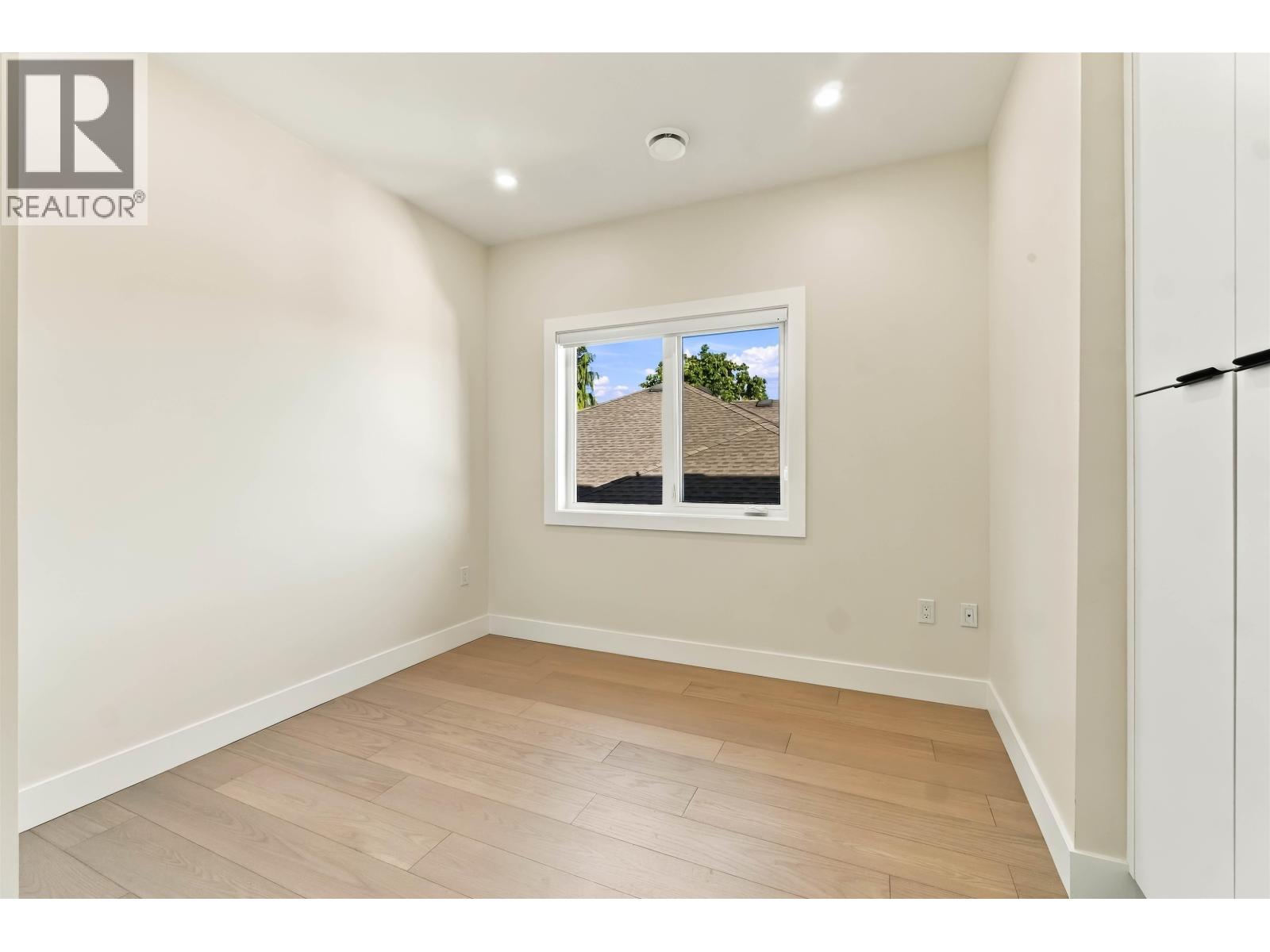 104 1026 Stewart Avenue Property Photo 20