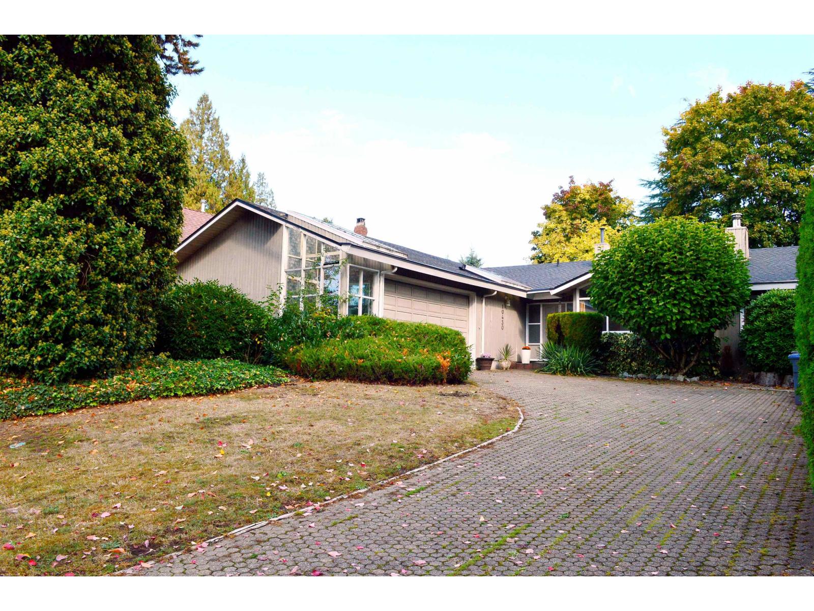 10430 Fraserglen Drive Property Photo 1