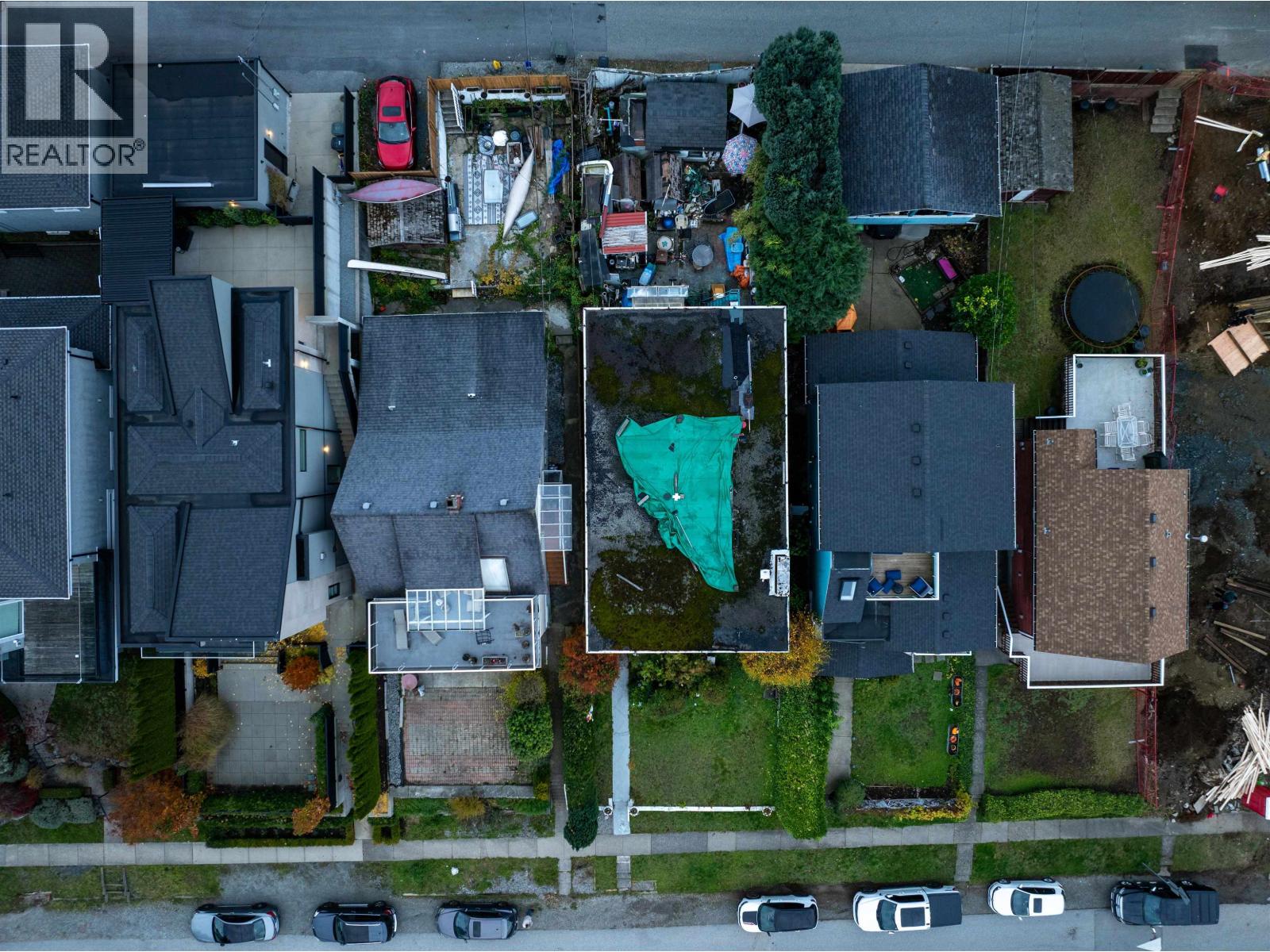 34 N HYTHE AVENUE Property Photo 1