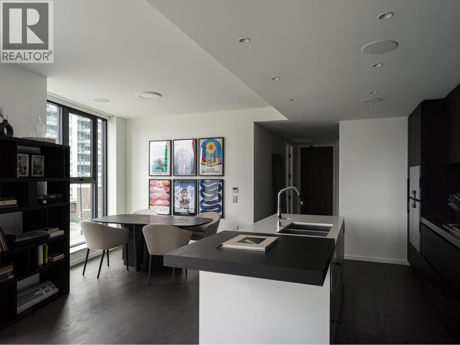 406 1601 Quebec Street Property Photo 13