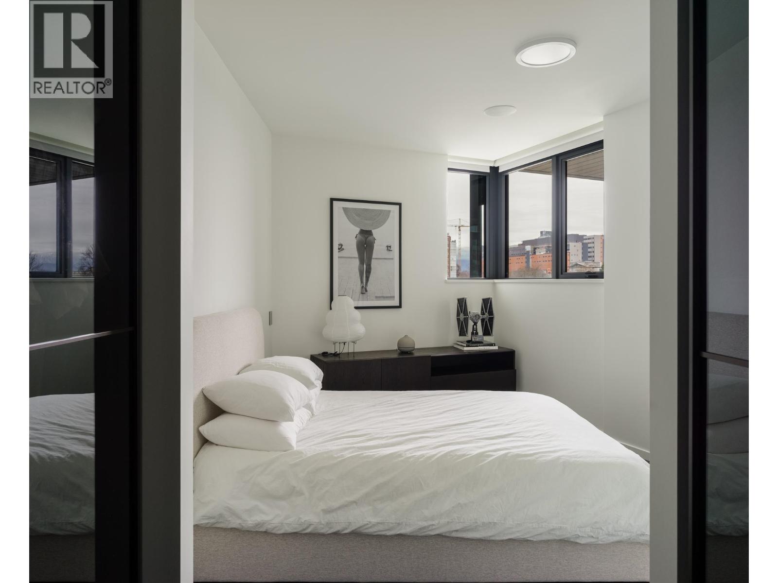 406 1601 Quebec Street Property Photo 16