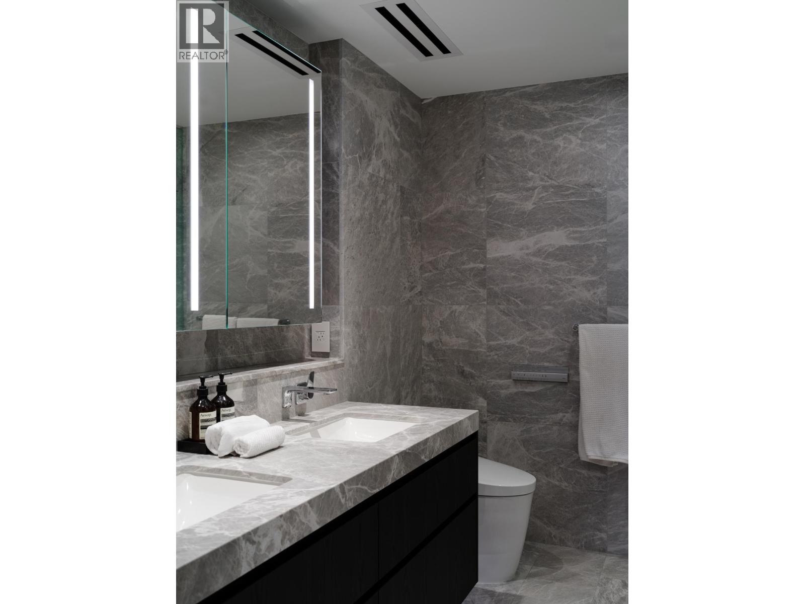 406 1601 Quebec Street Property Photo 20