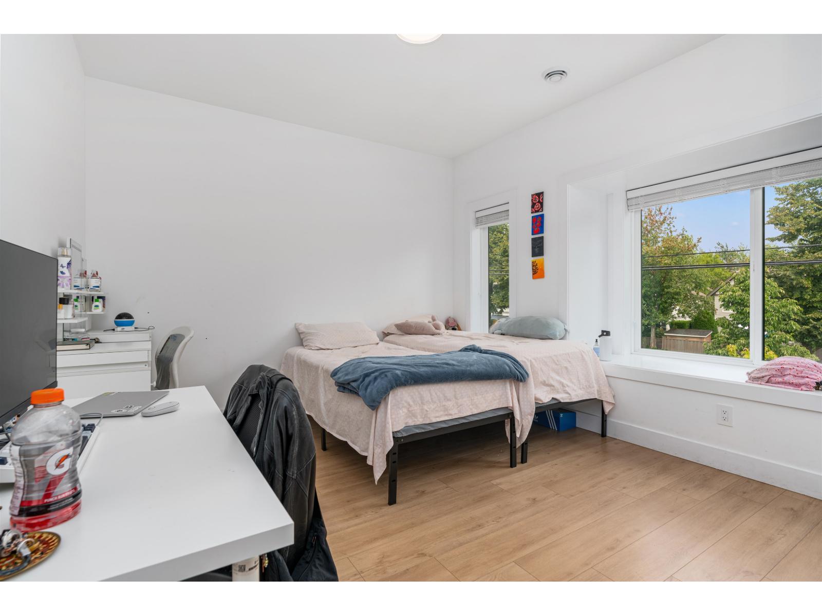18470 64 Avenue Property Photo 13