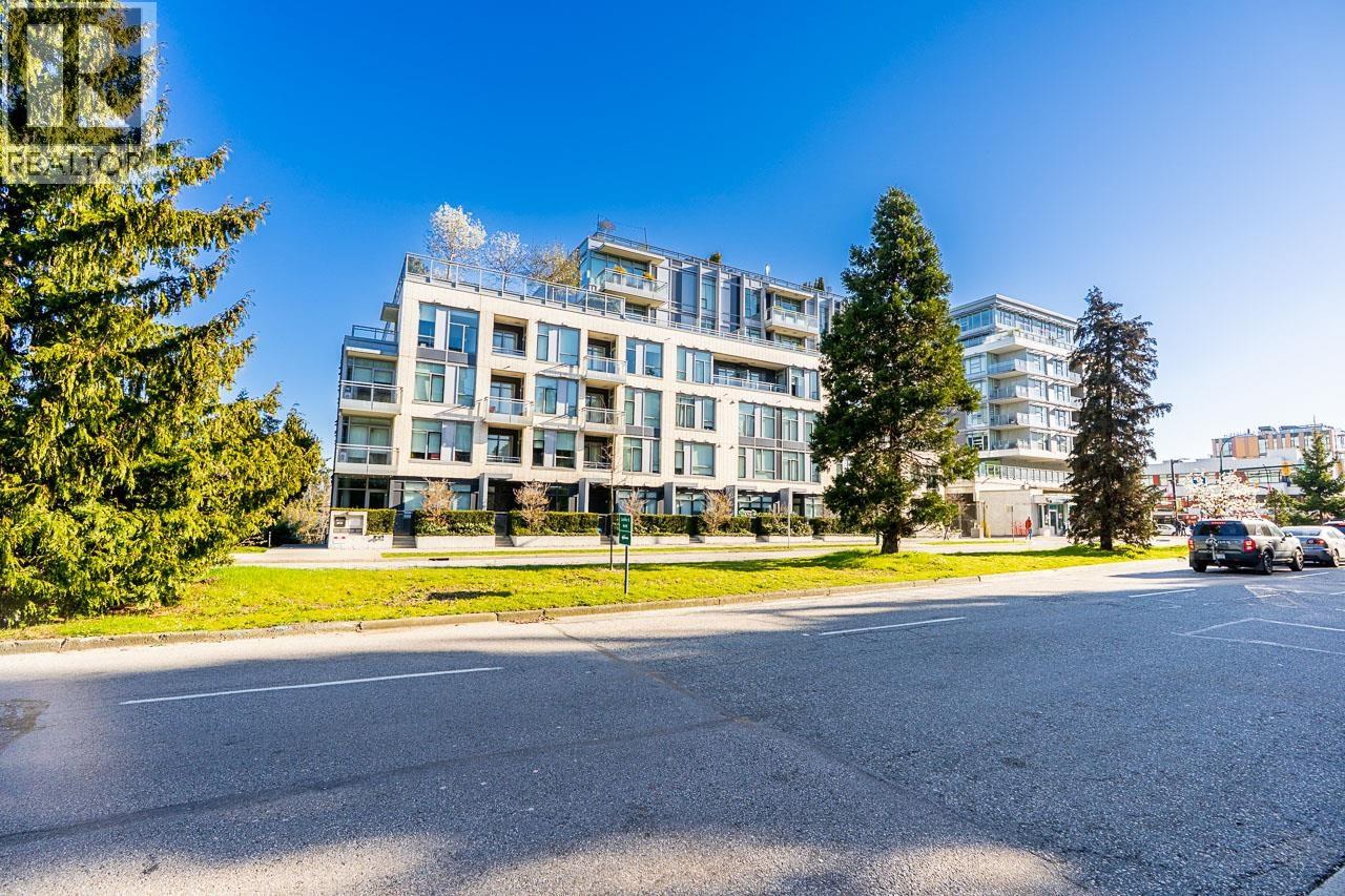 302 523 W King Edward Avenue Photo de la propriété 1