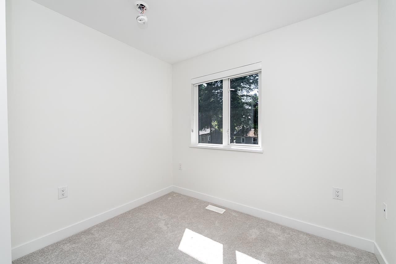 9 10527 155 Street Property Photo 15