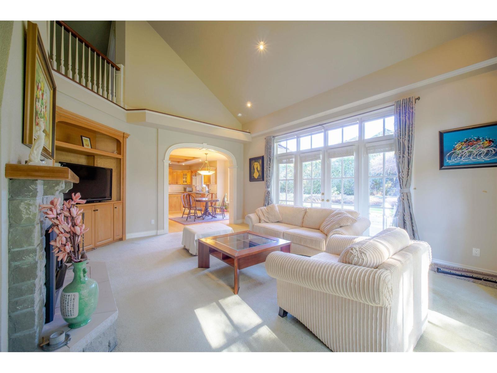 2530 138a Street Property Photo 8