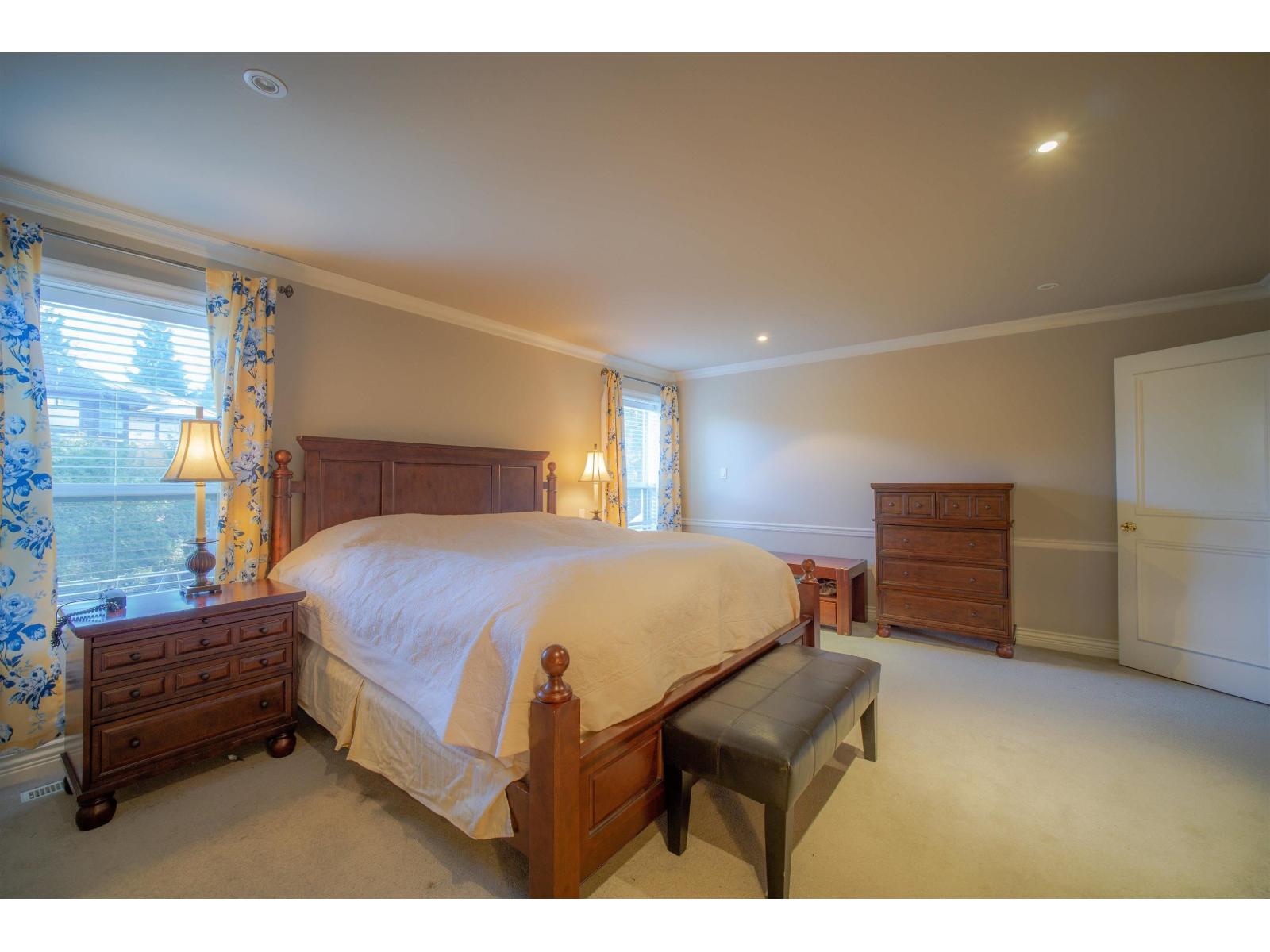 2530 138a Street Property Photo 23