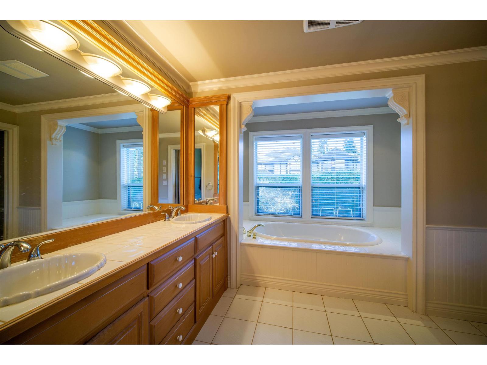 2530 138a Street Property Photo 25