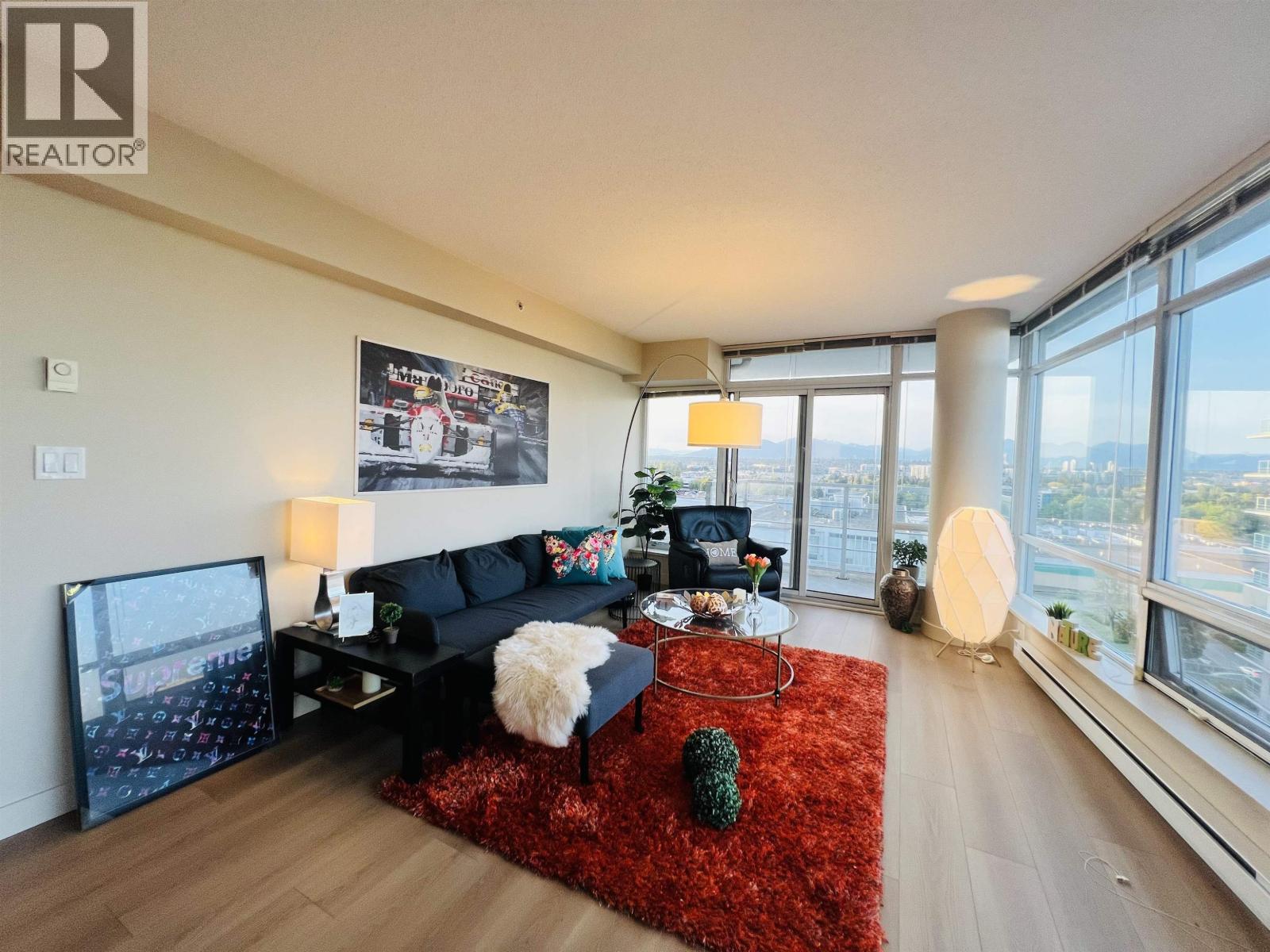 1701 8288 Lansdowne Road Property Photo 6