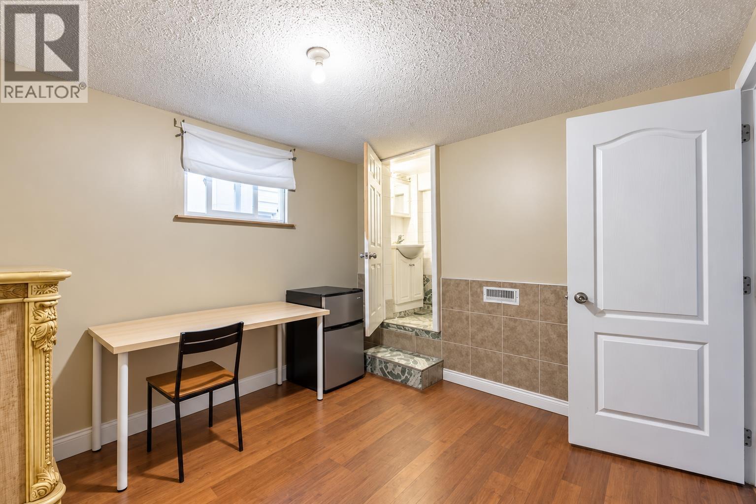 4940 Killarney Street Property Photo 7