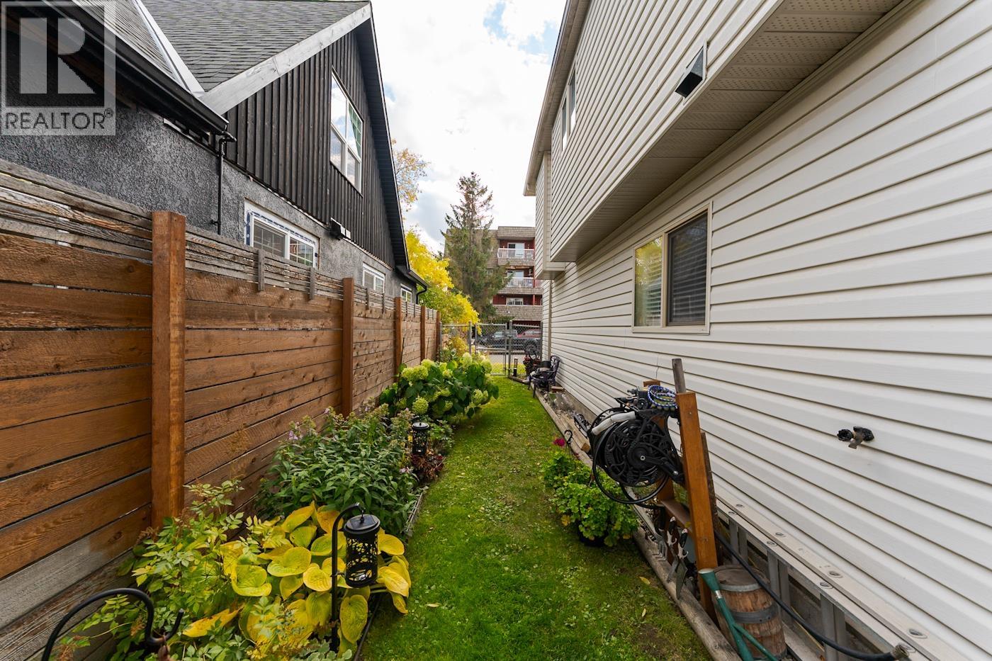 1772 6th Avenue Property Photo 4