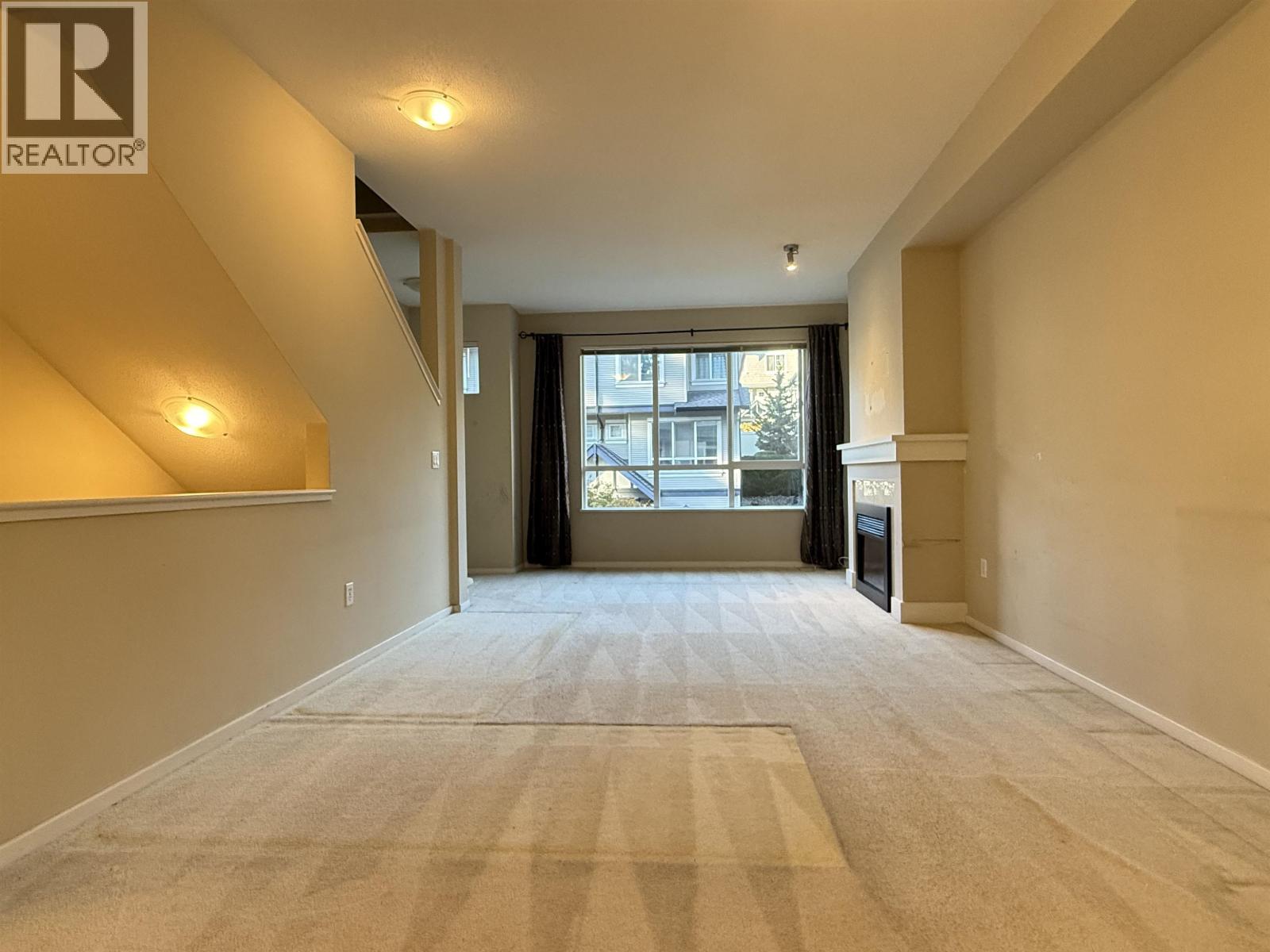 18x 9133 Government Street Property Photo 4