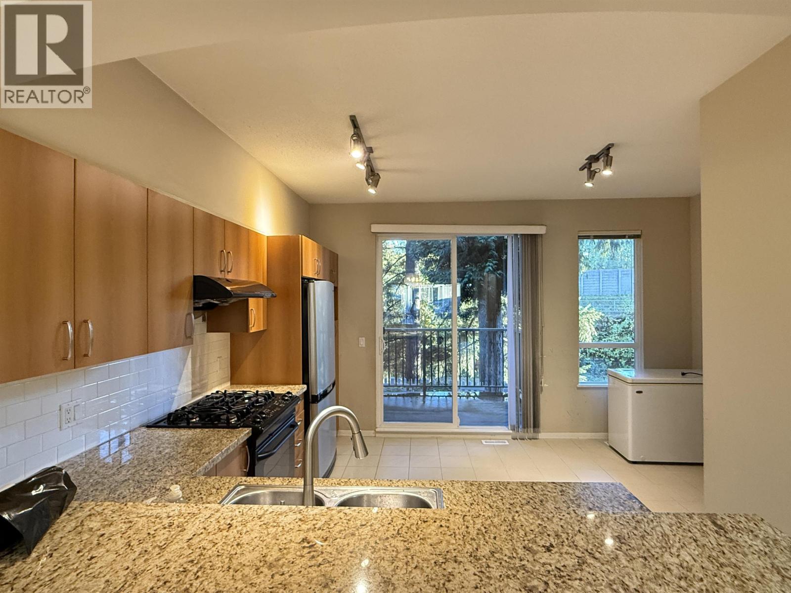 18x 9133 Government Street Property Photo 7